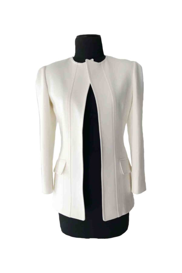 Chaqueta blanca tipo Ch Sulma Arizala