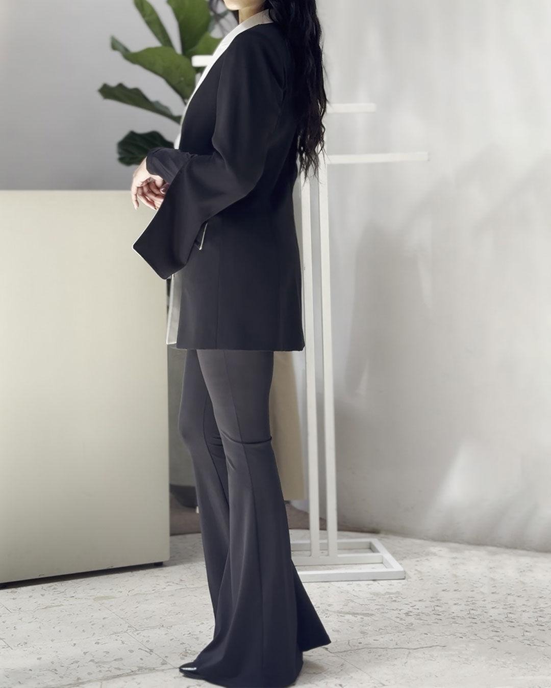 Enterizo-bota-campana_0000s_0002_Capa-3-copia Enterizo Bota Campana Cuello en V